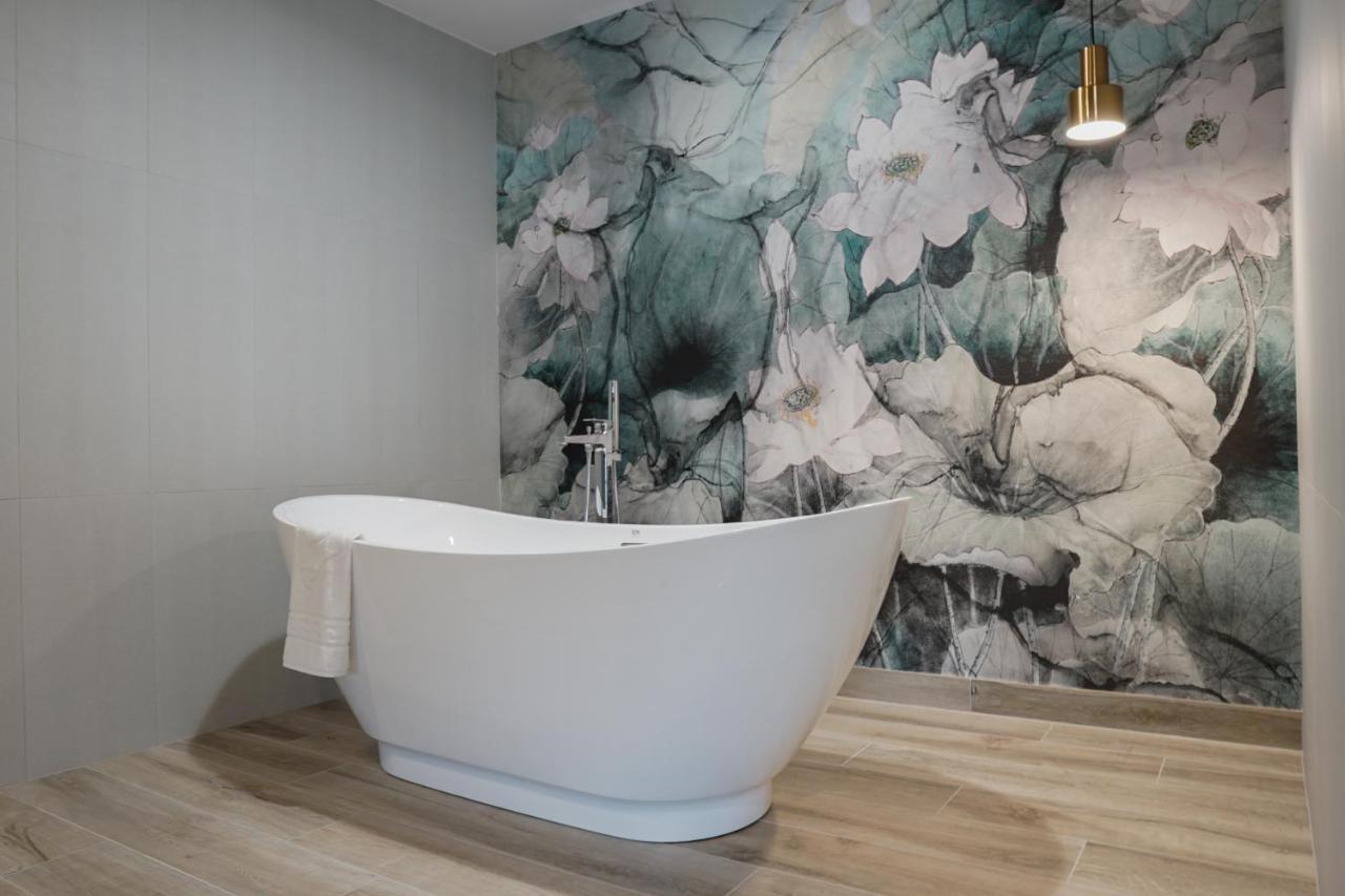 Szklane Lniane Hotel Korczyna  Екстериор снимка